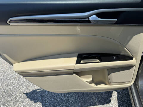 2015 Ford Fusion SE