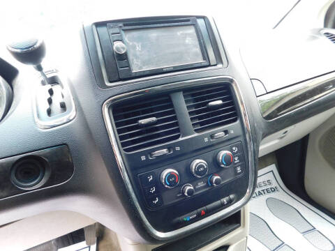 2013 Dodge Grand Caravan SE