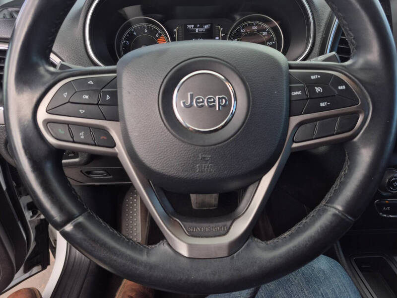 2019 Jeep Cherokee Latitude Plus