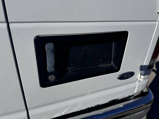 2002 Ford E-Series E-250