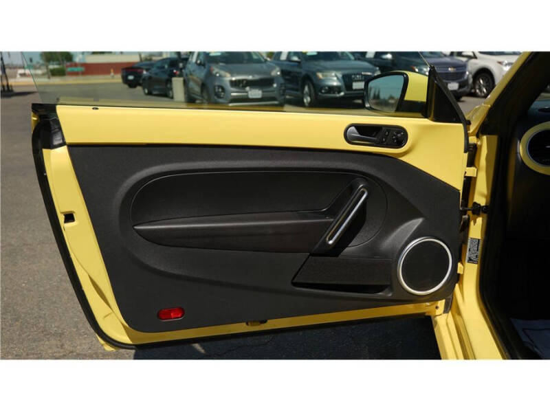 2013 Volkswagen Beetle