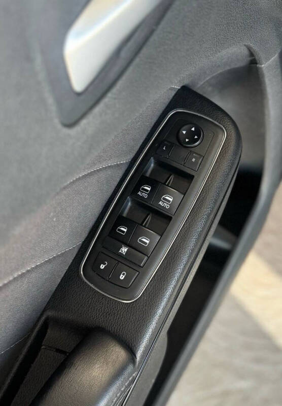 2018 Dodge Charger SXT Plus