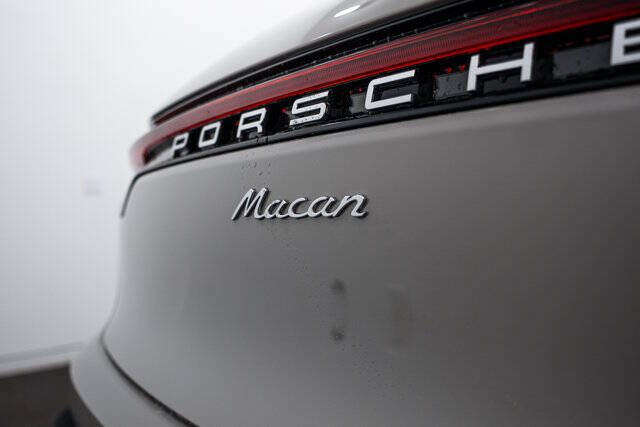 2026 Porsche Macan