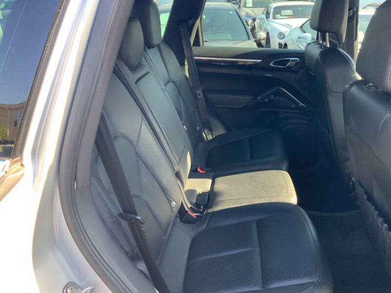 2012 Porsche Cayenne Tiptronic