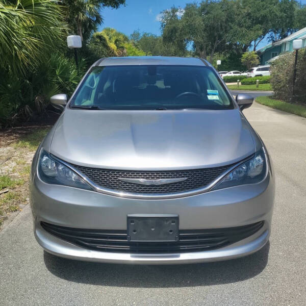 2017 Chrysler Pacifica LX