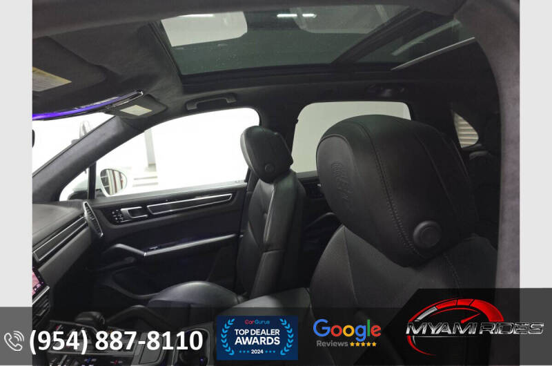 2021 Porsche Cayenne GTS