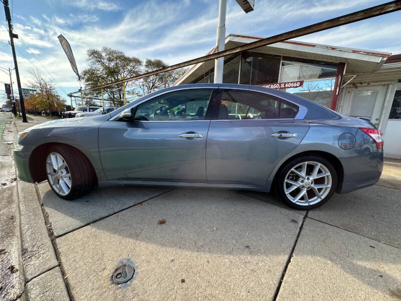 2010 Nissan Maxima SV photo 9