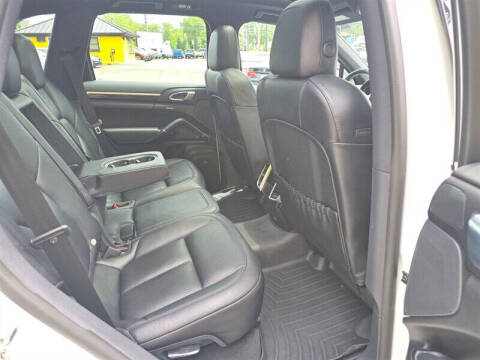 2018 Porsche Cayenne S E-Hybrid Platinum Edition