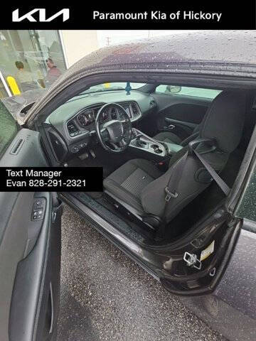 2022 Dodge Challenger SXT