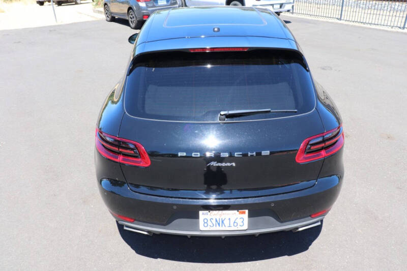 2017 Porsche Macan