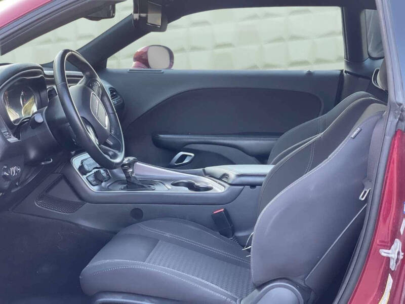 2019 Dodge Challenger SXT