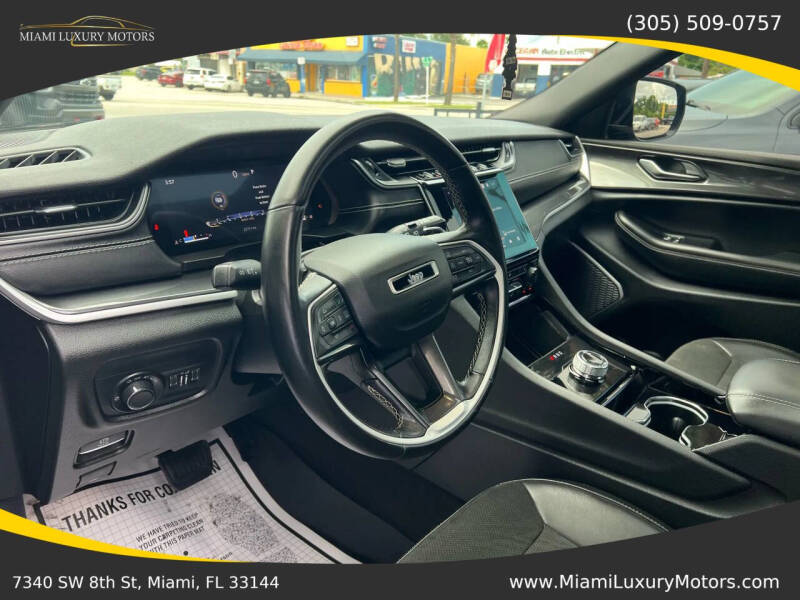 2022 Jeep Grand Cherokee Altitude