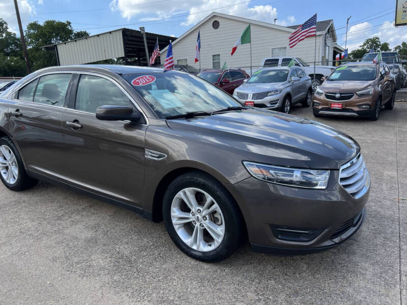 2015 Ford Taurus SEL