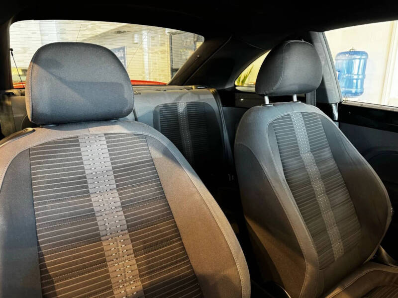 2012 Volkswagen Beetle