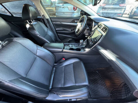 2017 Nissan Maxima 3.5 SV