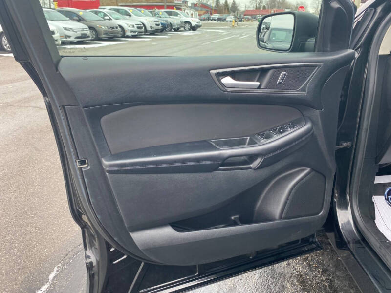 2015 Ford Edge SE