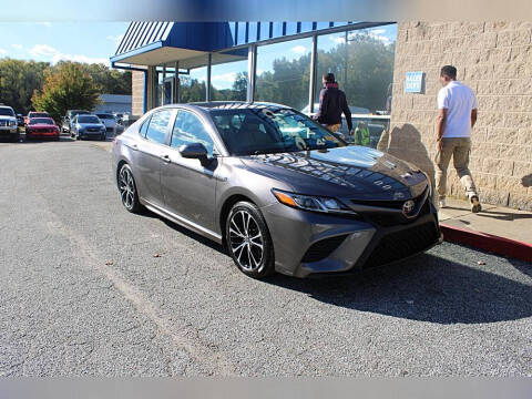 2020 Toyota Camry Hybrid SE