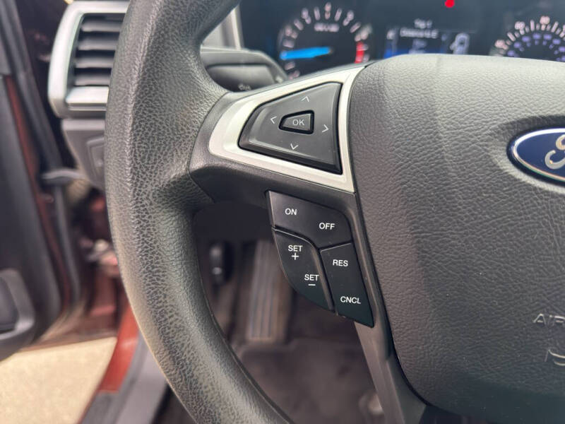 2015 Ford Fusion SE