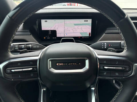 2024 GMC Acadia Denali