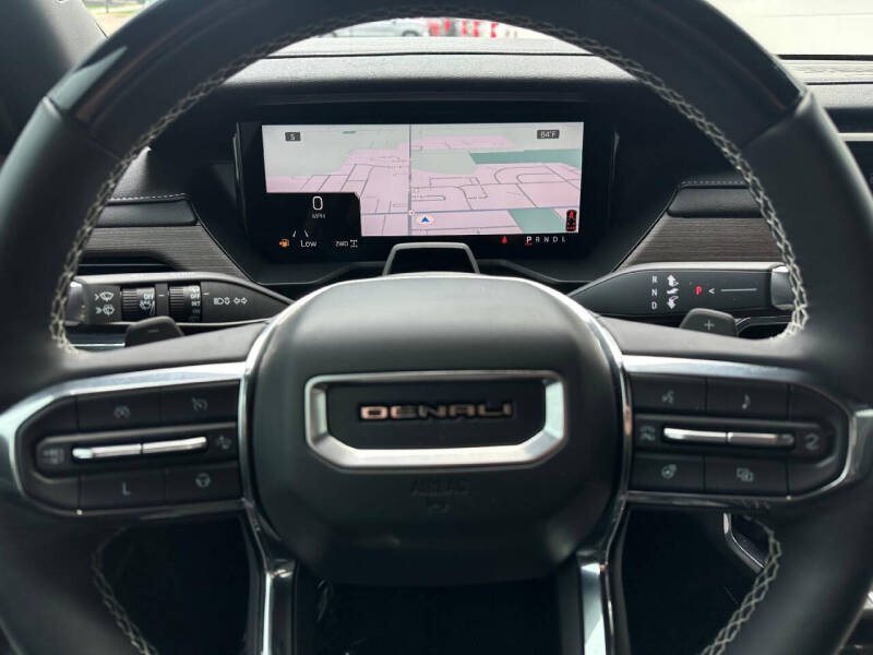 2024 GMC Acadia Denali