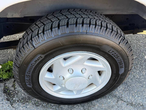 2009 Ford E-Series E-150