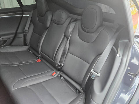 2024 Tesla Model S Plaid