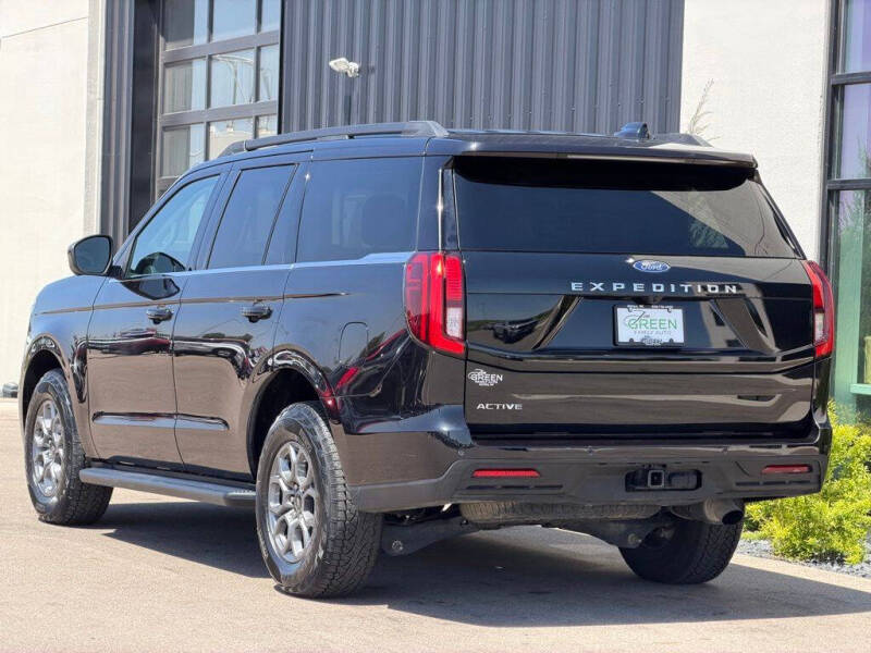 2025 Ford Expedition Active