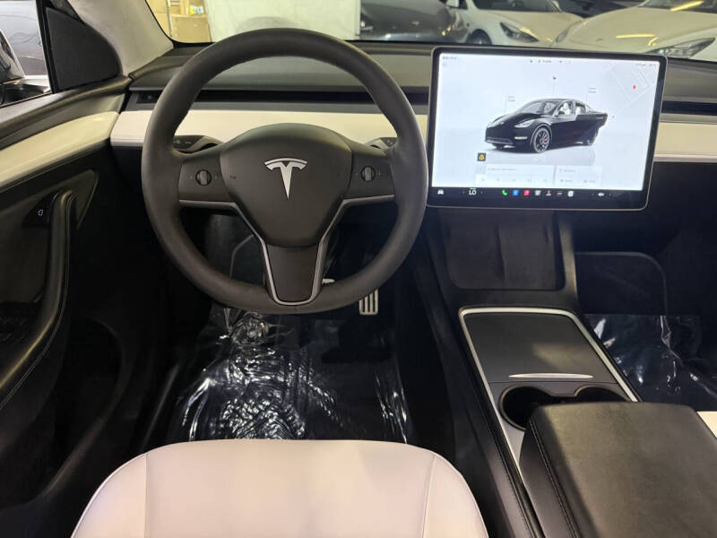 2024 Tesla Model Y Performance