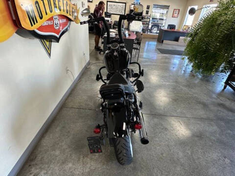 2017 Harley-Davidson Softail Slim