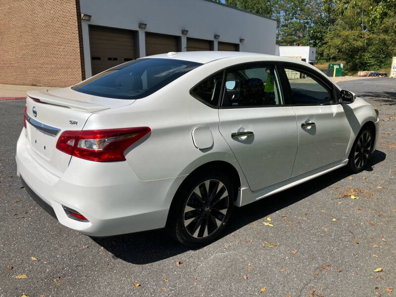 2017 Nissan Sentra SR photo 4