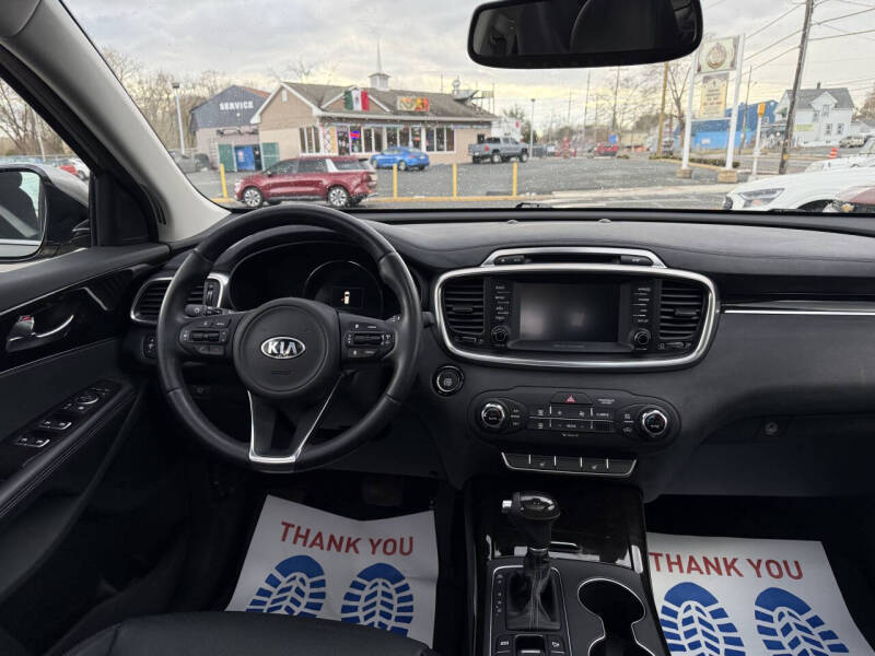 2018 Kia Sorento EX V6