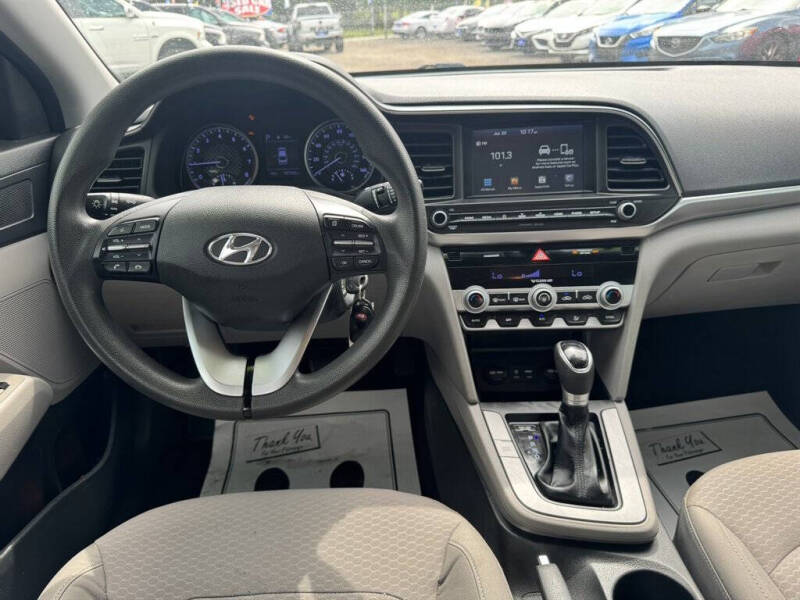 2020 Hyundai Elantra