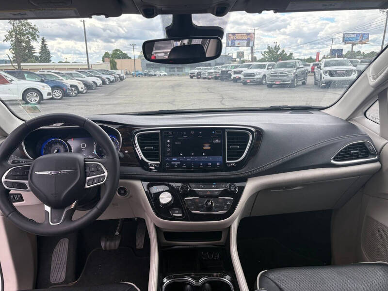 2023 Chrysler Pacifica Limited