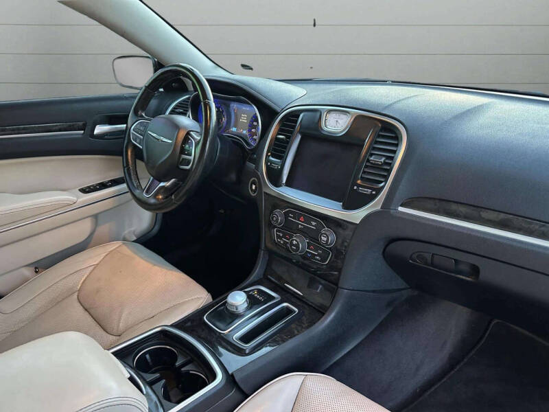 2018 Chrysler 300 Limited