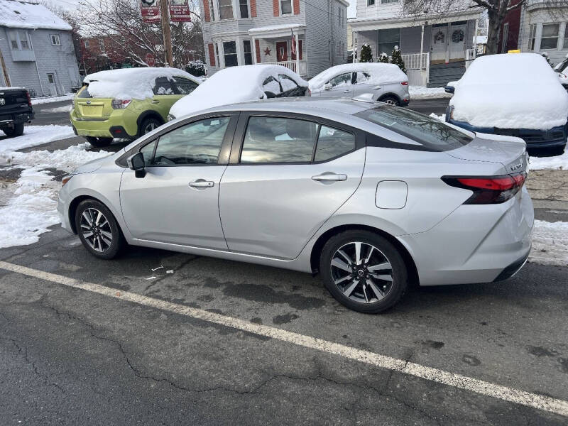2021 Nissan Versa SV