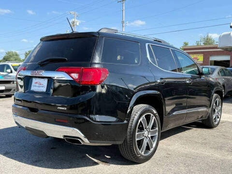 2017 GMC Acadia Denali