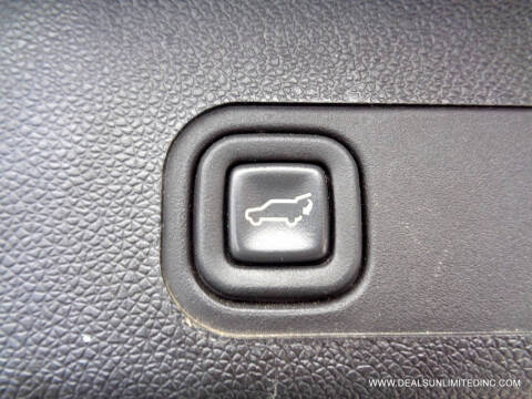 2012 Cadillac Escalade Luxury