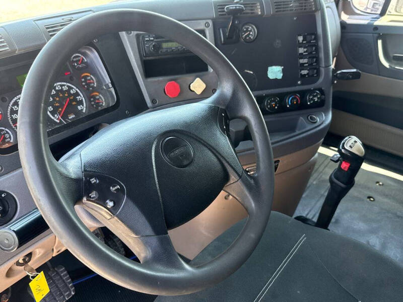 2012 Freightliner Cascadia