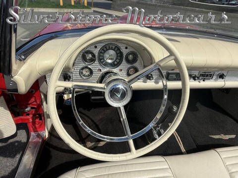 1957 Ford Thunderbird