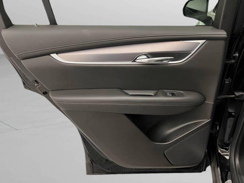 2024 Cadillac XT6 Luxury