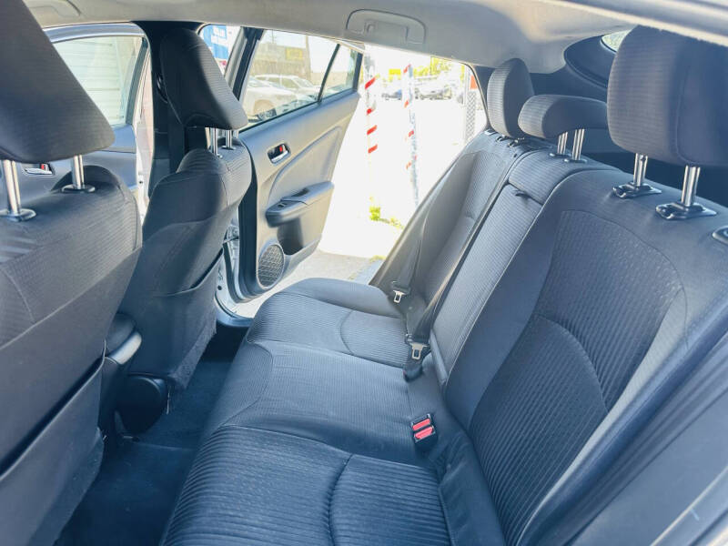 2016 Toyota Prius Two