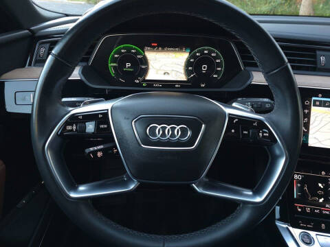 2024 Audi Q8 e-tron quattro Premium Plus