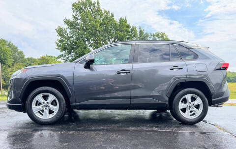 2020 Toyota RAV4 XLE