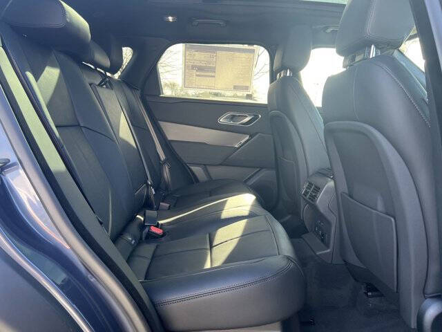 2025 Land Rover Range Rover Velar P250 Dynamic SE