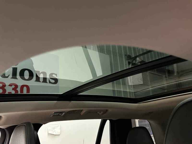 2016 Volvo XC90 T5 Momentum