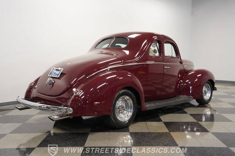1940 Ford Deluxe