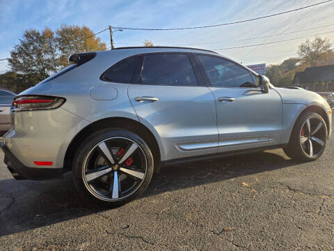 2023 Porsche Macan S