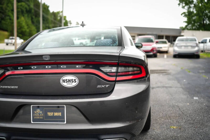 2017 Dodge Charger SXT