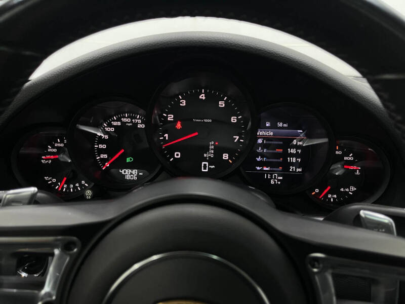2017 Porsche 911 Carrera 4S
