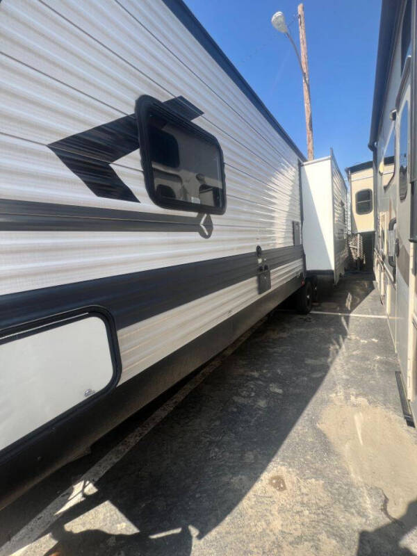 2022 Crossroads RV Zinger